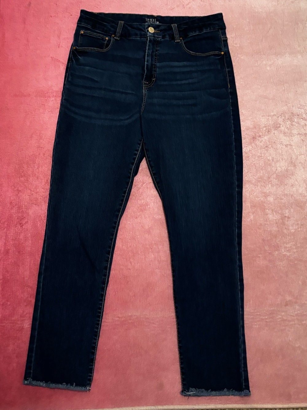 Lightly Worn Dark Blue Women’s High-Rise Jeans💙cute, classic, and comfortable!